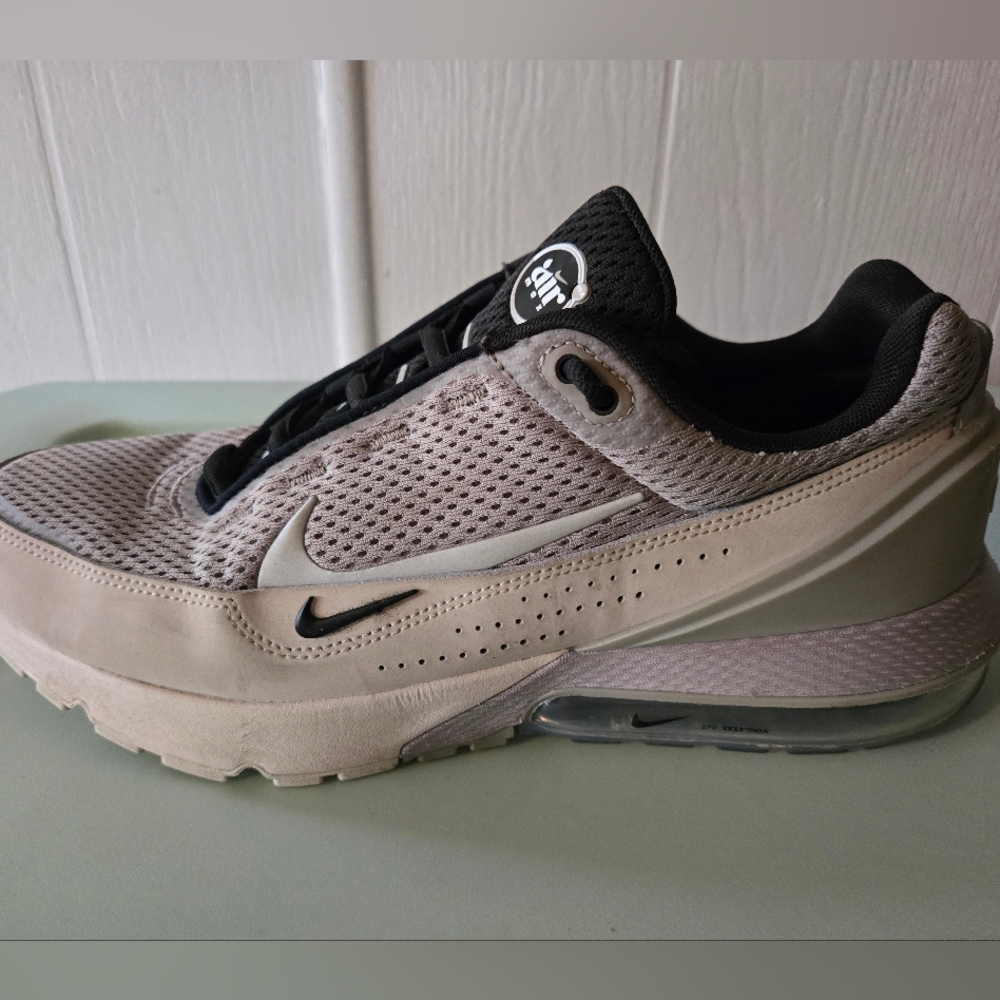 Nike Tan and Black Sneakers with Breathable Design